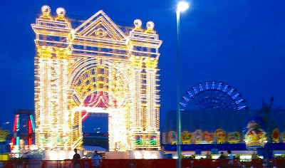 夜景をトリミングしてみました