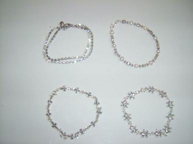 ブレス　シルバー系