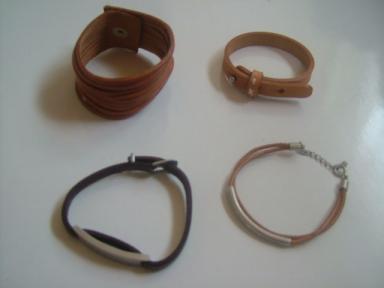 ブレス　レザー系