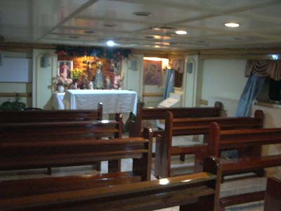 フェリーの中の教会