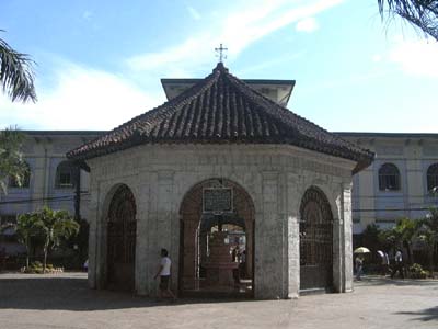 サントニーニョ教会マゼランクロスの建物