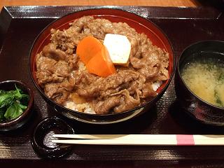 すき焼き丼.JPG