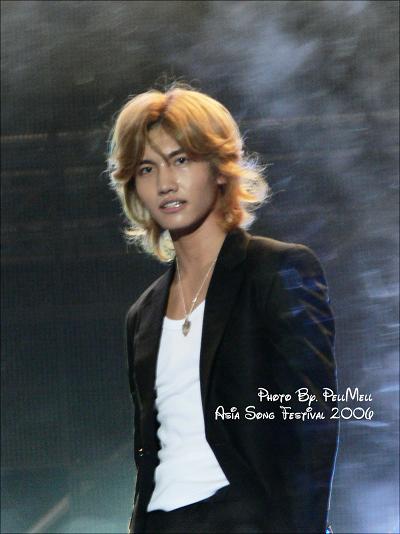 a08009251633_Asia-Song-Festival-2006-08.jpg