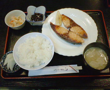 五郎八　ぶりの照焼き定食