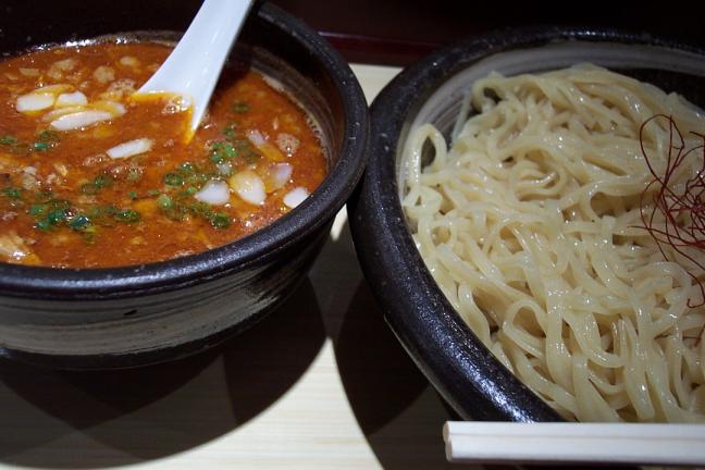 轍坦々麺