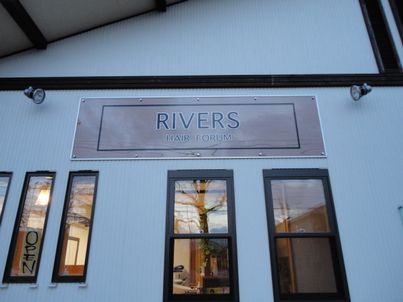ＲＩＶＥＲＳ　壁面　外灯　オフ