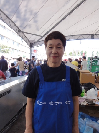 ウニの貝焼き母さん.jpg