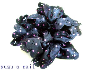 レース調ドットシュシュ