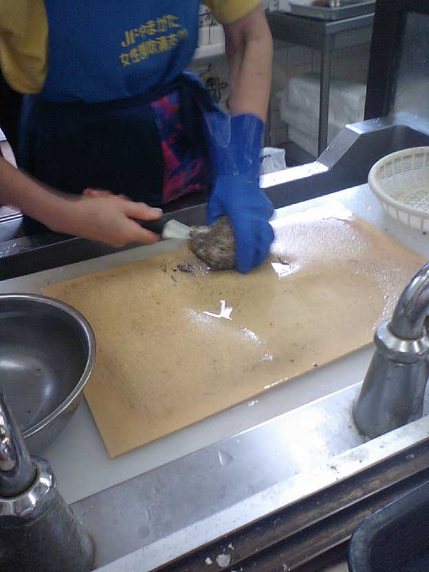 道の駅鳥海の岩ガキの１