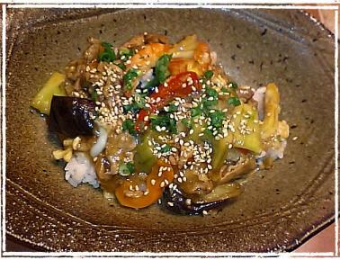 ウンペイロウ炒め丼.jpg