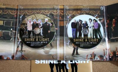 シャインアライト３