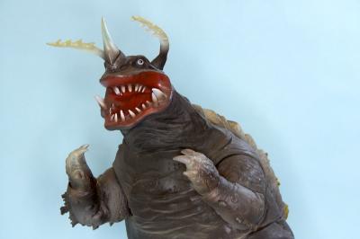 ネロンガ透明３