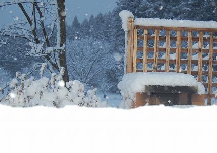 雪・ピザ窯