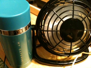 mug_and_usbfan.jpg