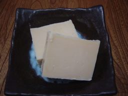 karendhura milk soap