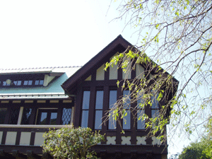 旧華頂宮邸庭から