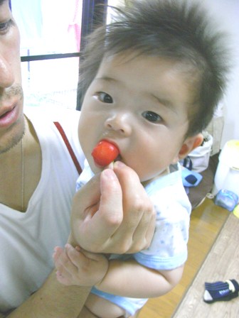 1006さくらんぼを食べるマネだけする駿さま