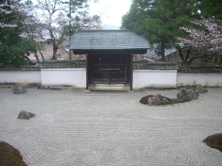 瑠璃光寺3.JPG