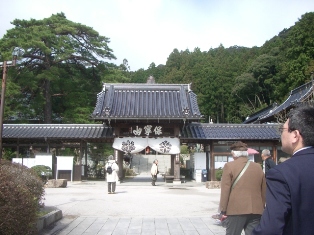 国宝瑠璃光寺.JPG