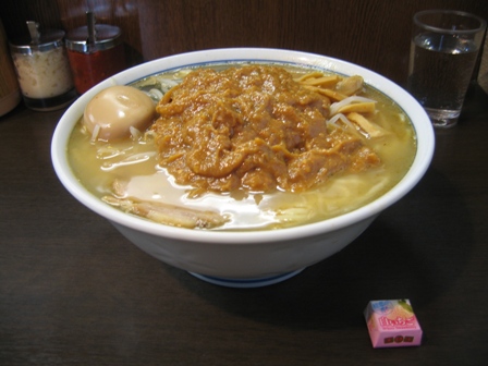 20110214_べんてん_あんかけみそラーメン_玉子とチョコ付き