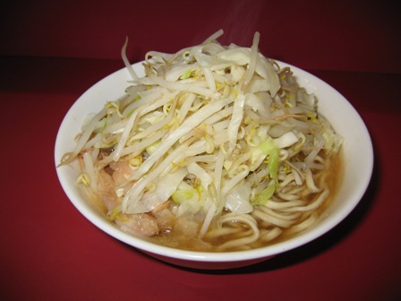 20110802_ラーメン二郎ひばりヶ丘駅前店_ラーメン少なめ豚入り