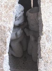 かっぱの石像 (2).JPG