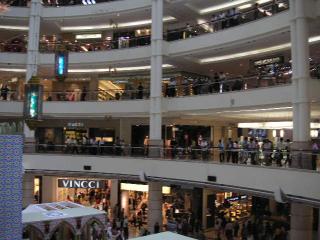 ツインタワービル内