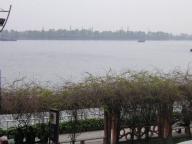 川の向こうの国01