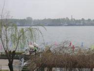 川の向こうに国02