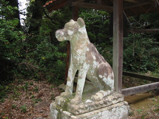 智積寺狼の狛犬