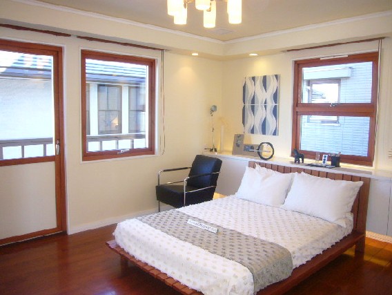 港北インター店主寝室