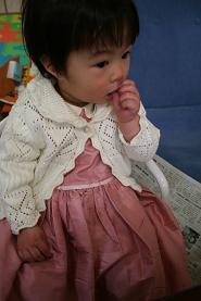 カーディとパーティすわり