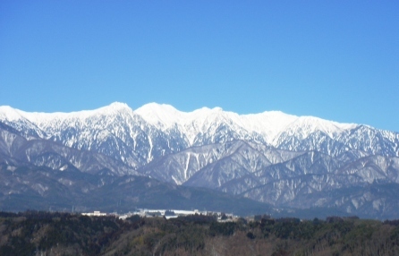 08中川より中央アルプス １圧縮.jpg