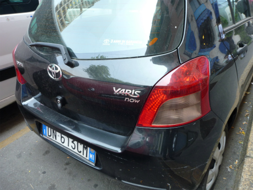 これはヴィッツ