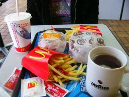 チーズデラックスとベーコンチーズバーガー！