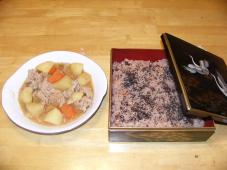 肉じゃがとお赤飯！