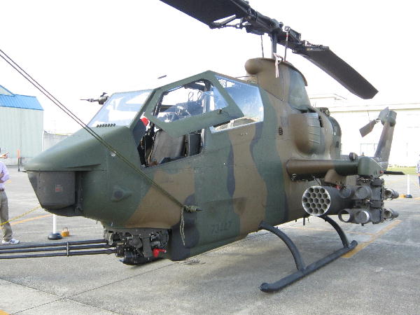 AH-1 02.jpg