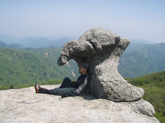 きのこの木陰で休憩＾＾