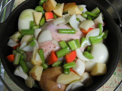 鳥丸焼き（ダッチオーブン）