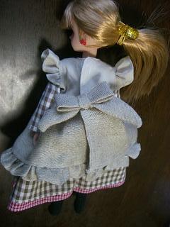 リカちゃん服-赤毛のアン　後ろ