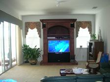 Family room before1.JPG