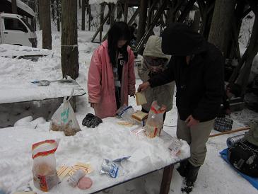 ２３．２雪中・徹営.JPG