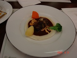 090421ホテルバイキング料理 001.jpg