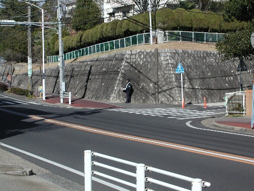 ここで