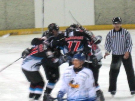 100328NPC-AHLクレインズ先制007