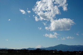 雲と富士