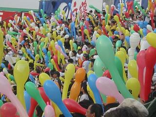 甲子園にてジェット風船