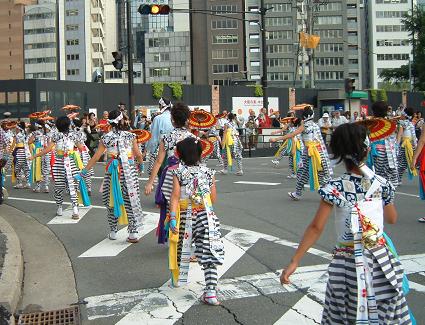 傘踊り