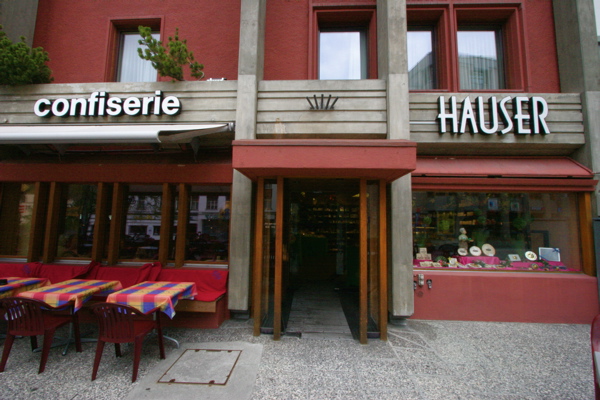 hauser1.jpg
