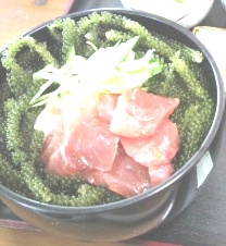 P1020050 海ブドウ丼.jpg